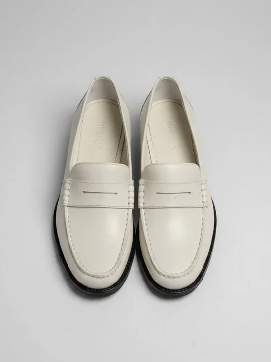 Paige bone leather Ellis loafer, size 9, NEW IN BOX! - Picture 3 of 4